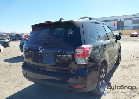 2017 Subaru Forester 2.5I Premium из США, поврежденный, VIN JF2SJAEC6HH548047